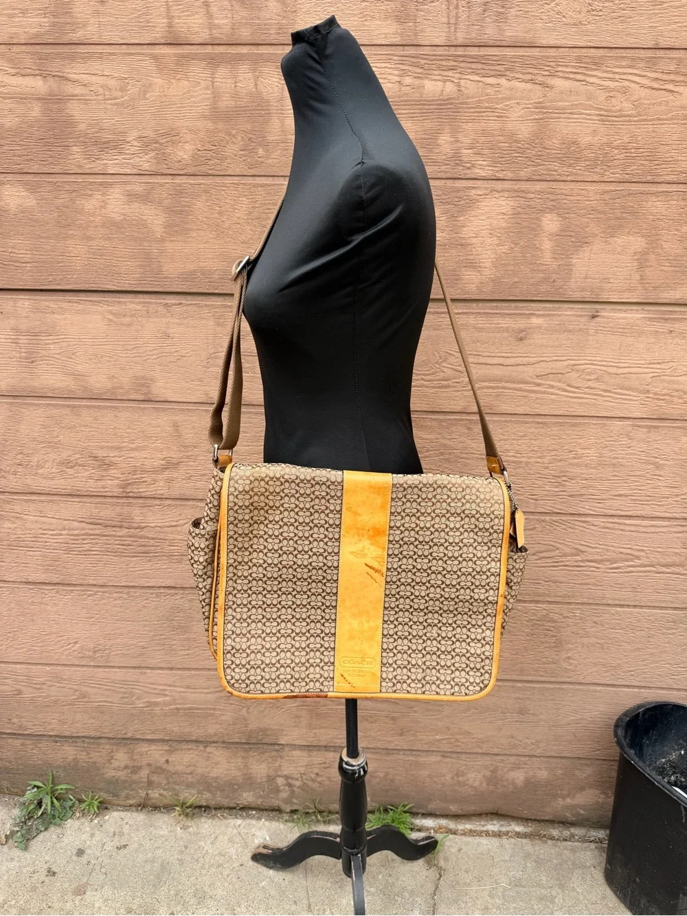 Vintage Coach Hudson signature messenger bag